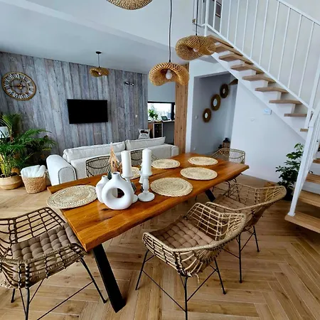 Villa Stodoły Na Wzgórzu *