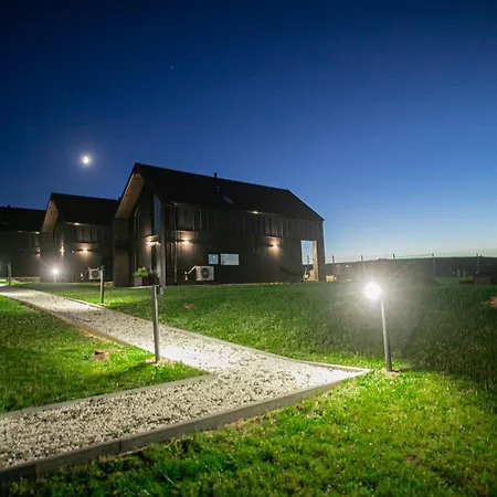 Villa Stodoły Na Wzgórzu *