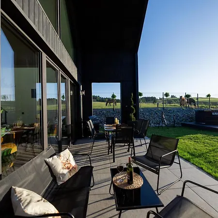 Stodoly Na Wzgorzu *