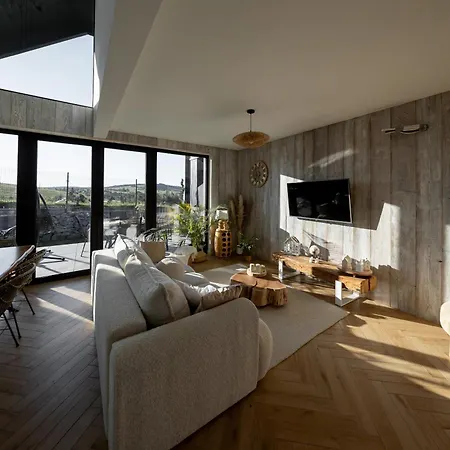 Stodoly Na Wzgorzu Villa